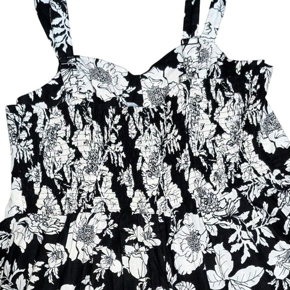 NWT Old Navy jumpsuit size 2X black white floral smocked linen cami cropped - Picture 8 of 11